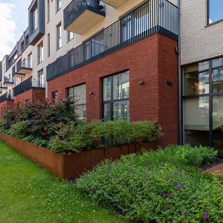 ヴィリニュスStylish Loft With Terrace Paupys, Old Townアパートメント エクステリア 写真