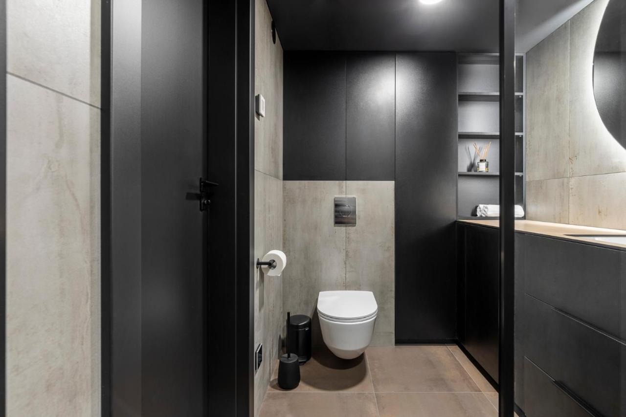 ヴィリニュスStylish Loft With Terrace Paupys, Old Townアパートメント エクステリア 写真