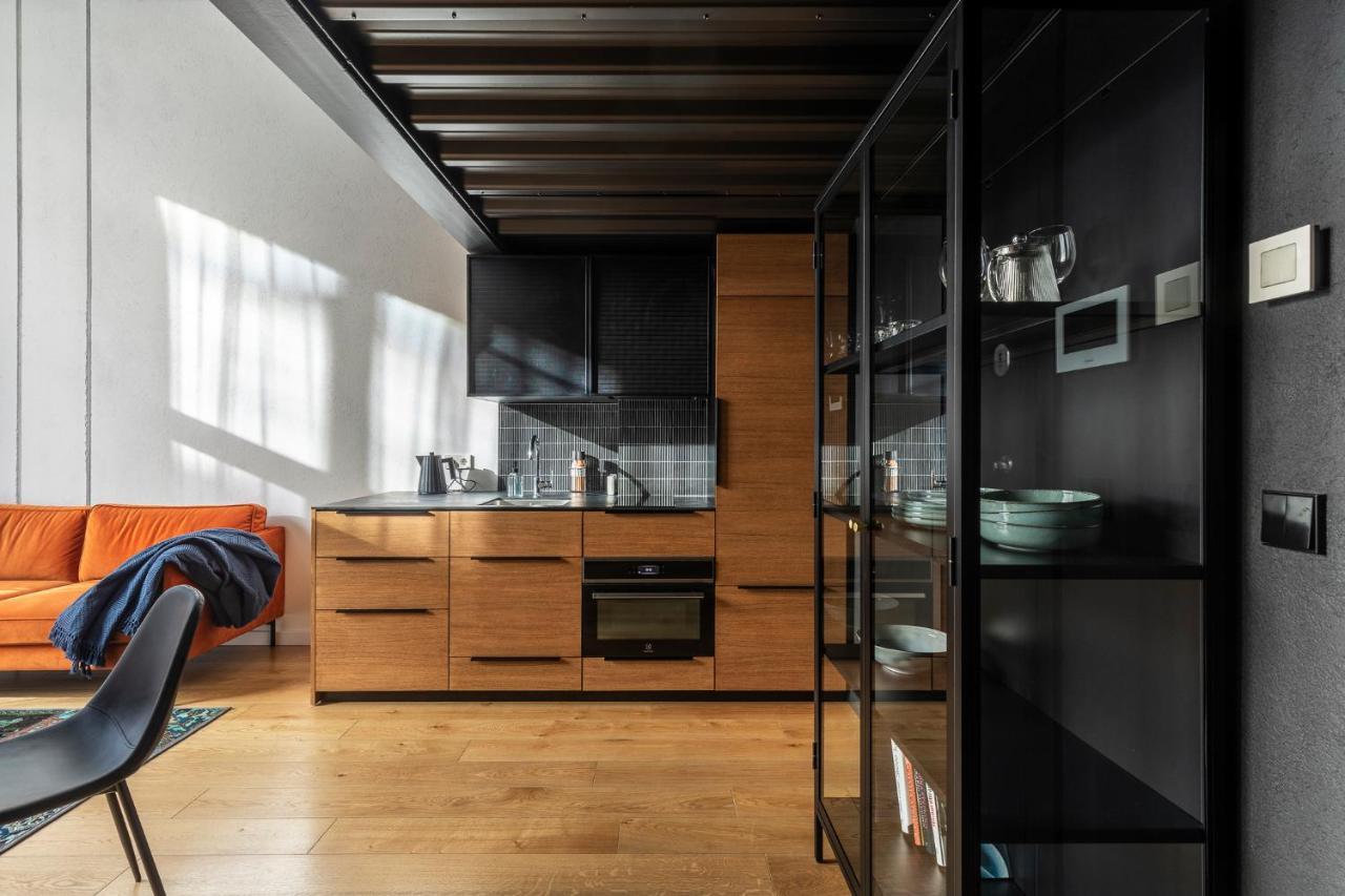 ヴィリニュスStylish Loft With Terrace Paupys, Old Townアパートメント エクステリア 写真